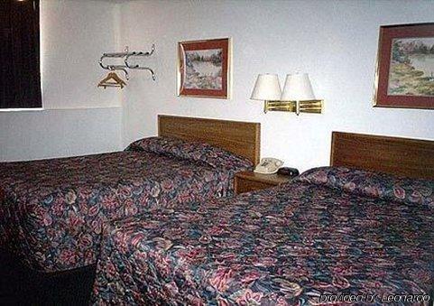Value Inn & Suites Salina Εξωτερικό φωτογραφία